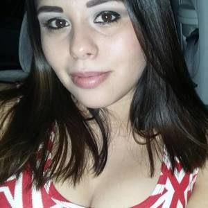 Meet your Posher, Isaura