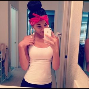 Meet your Posher, Karae