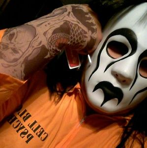 Meet your Posher, Victor