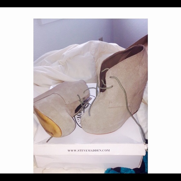 Steve Madden Lace Up Wedges