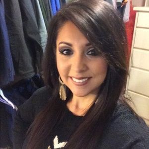 Meet your Posher, Lidia