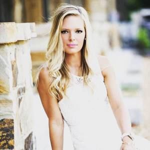 Meet your Posher, Kelley