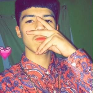 Meet your Posher, Cesar