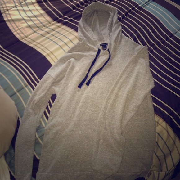 Forever 21 grey over sized lightweight sweater