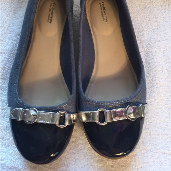 Croft and Barrow Flats size 7