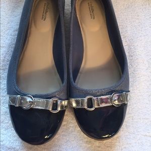 Croft and Barrow Flats size 7