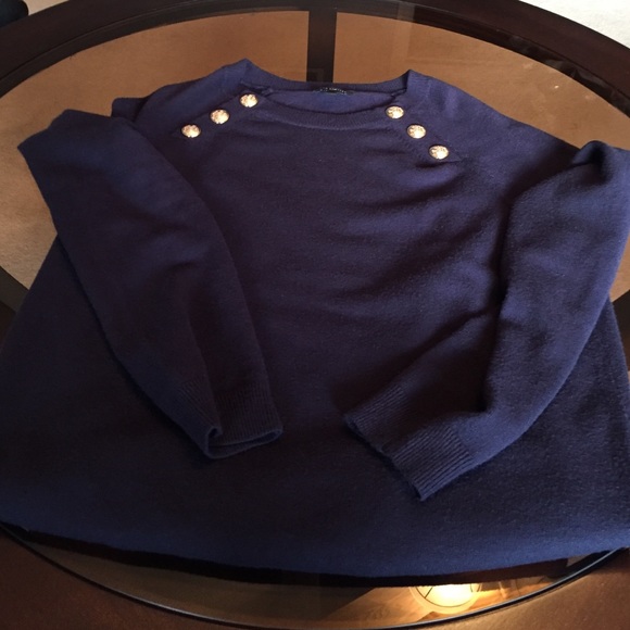 Sweater - Picture 2 of 2