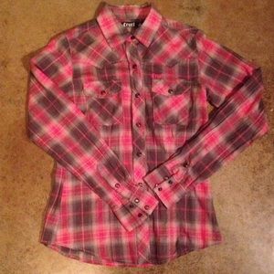 Cruel gray and pink.