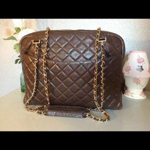Authentic Chanel Brown leather XL Jumbo Camera Bag
