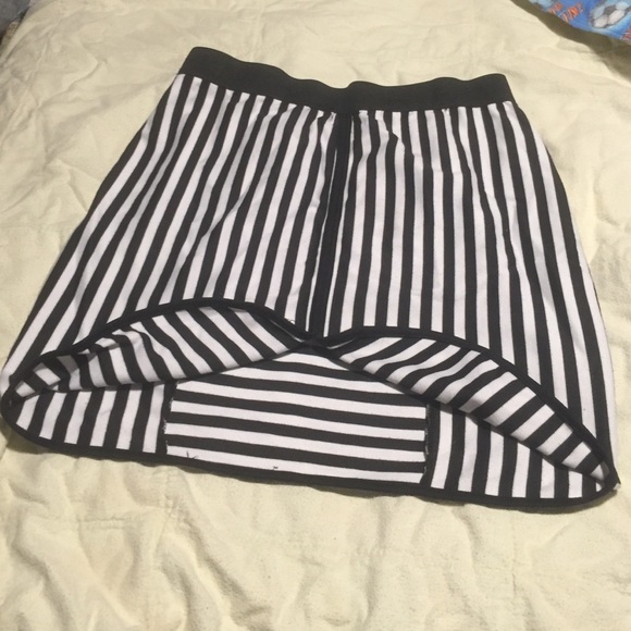 🎉HP🎉 striped Skirt - Picture 2 of 2