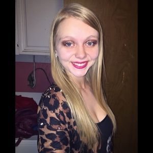 Meet your Posher, Whitney