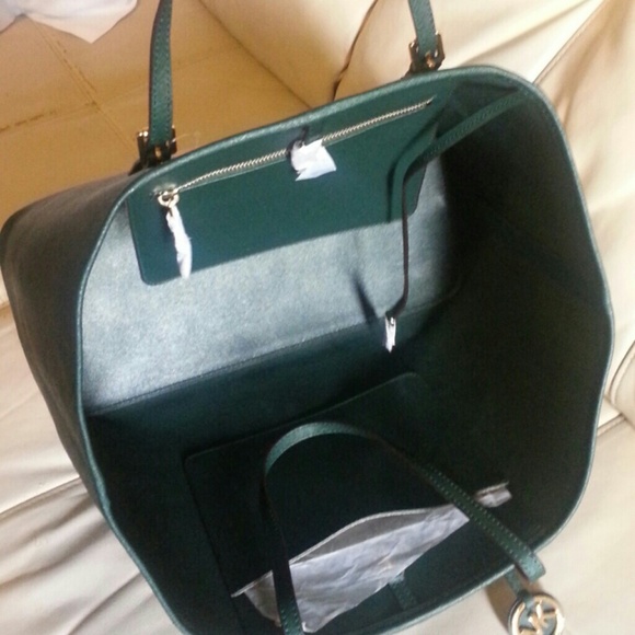 Michael Kors jet set tote only - Picture 2 of 3