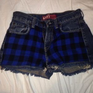 Levi blue plaid high waisted jean shorts