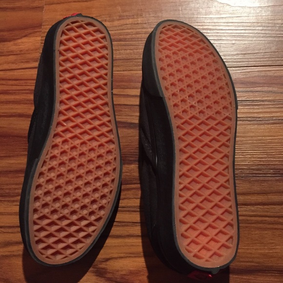 Vans - Picture 3 of 3