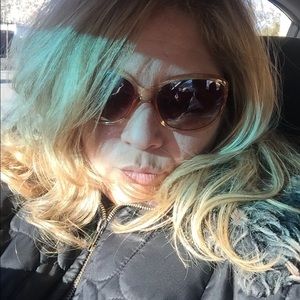 Meet your Posher, Michele