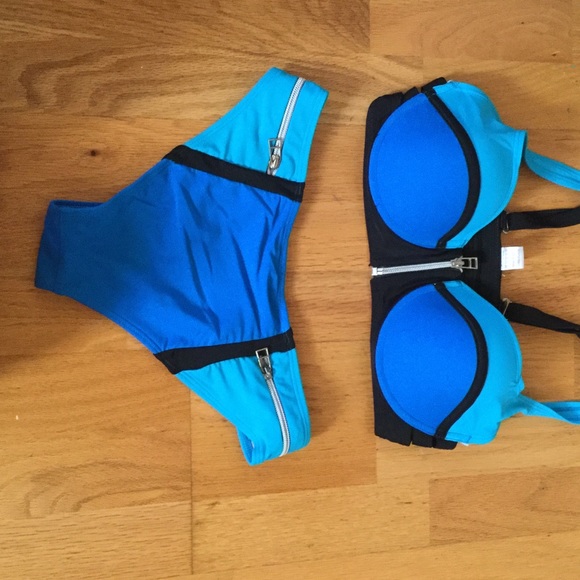 Super cute zipper bikini