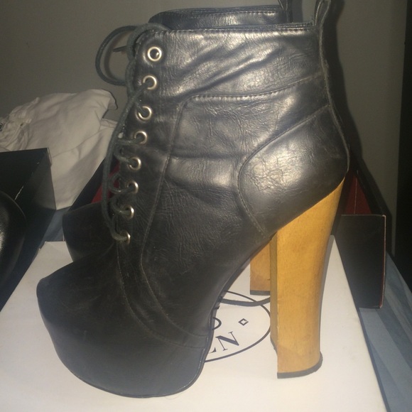 Wild Pair Black Booties