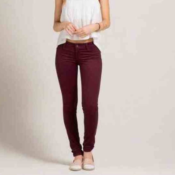 Maroon Hollister pants