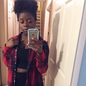 Meet your Posher, Brianna