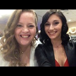 Meet your Posher, Nicole