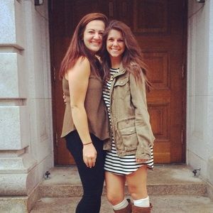 Meet your Posher, Danielle