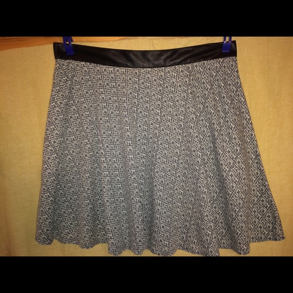 Adam Levine  miniskirt faux leather  XL. NWT