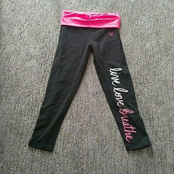 Aeropostale Capri yoga pants