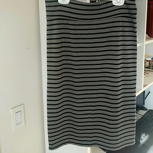 Midi striped pencil skirt