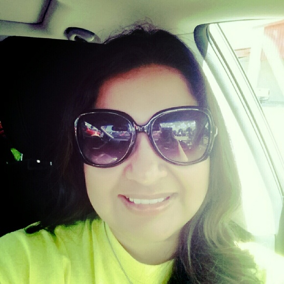 Meet your Posher, Sabrina