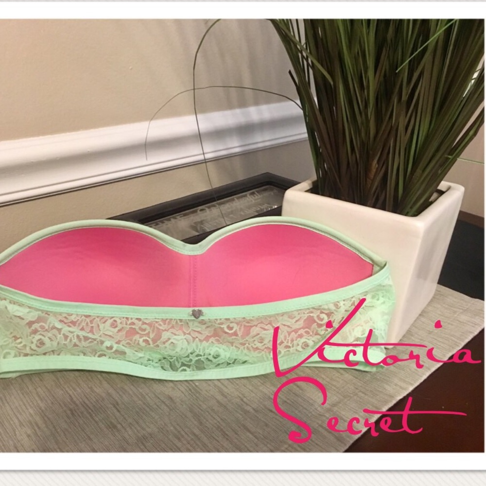 🌟 Victoria secret lace  bra -strapless