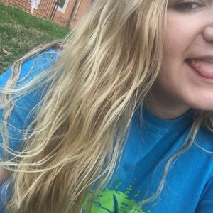 Meet your Posher, Lydia