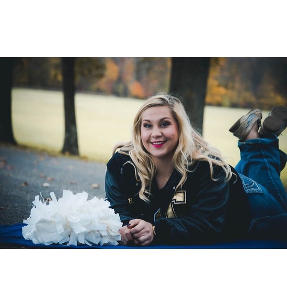 Meet your Posher, Baylee - Picture 1 of 1