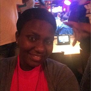 Meet your Posher, Adrianna