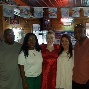 Meet your Posher, Julia