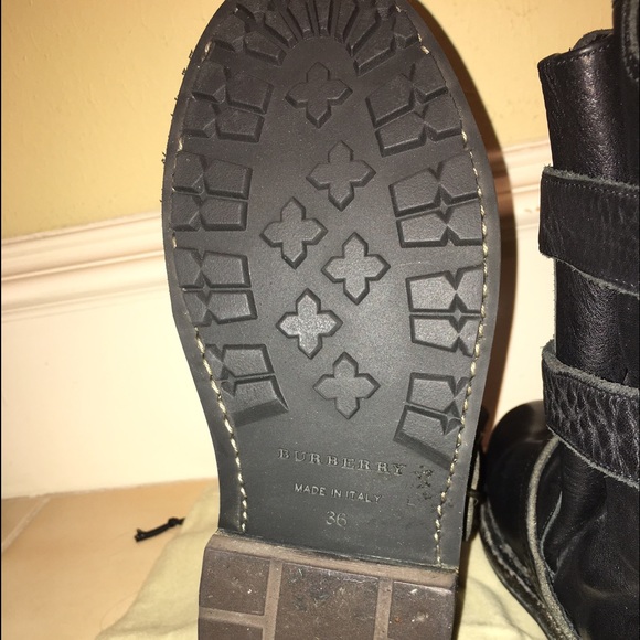 Burberry combat boots size 7 - Picture 3 of 4