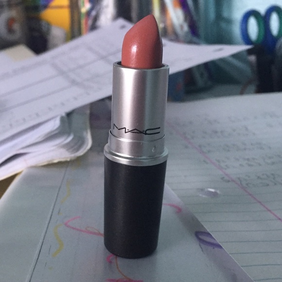 Authentic Mac Lipstick Velvet Teddy