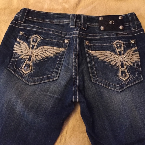 Like new Miss Me women's jeans size 30x35