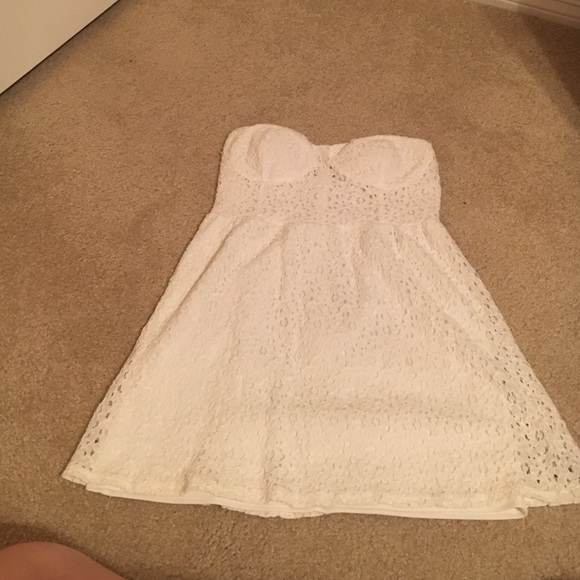 strapless white lace dress