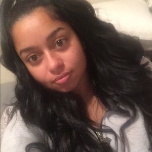 Meet your Posher, Mercedez