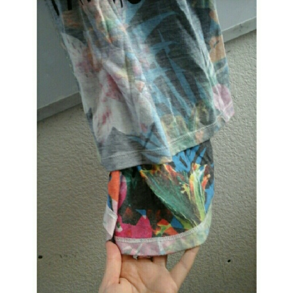 Cut e tank - Picture 3 of 3