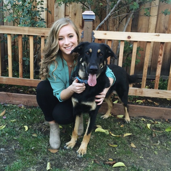 Meet your Posher, Kaitlyn - Picture 1 of 1