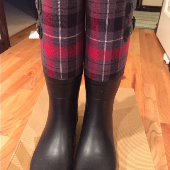 ugg rain boots clearance