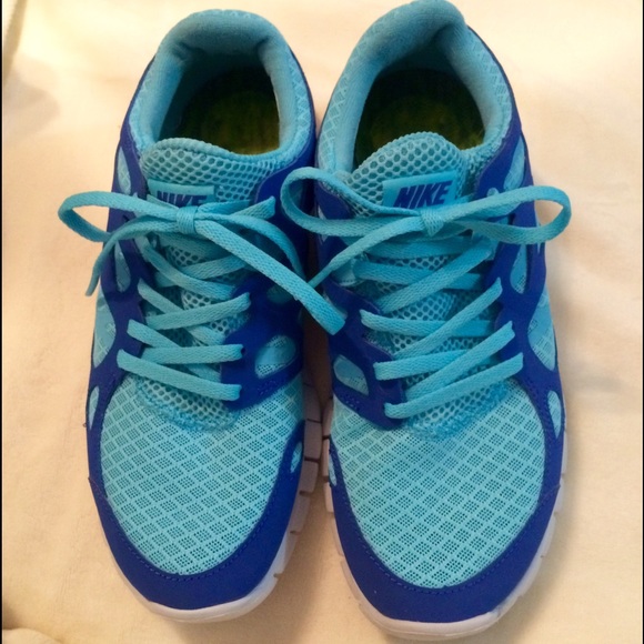 NWOT Nike Free Run Sneaker