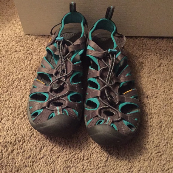 Keen Whisper size 9