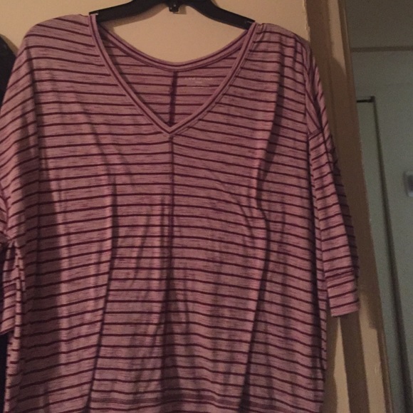 Purple 3/4 sleeve top
