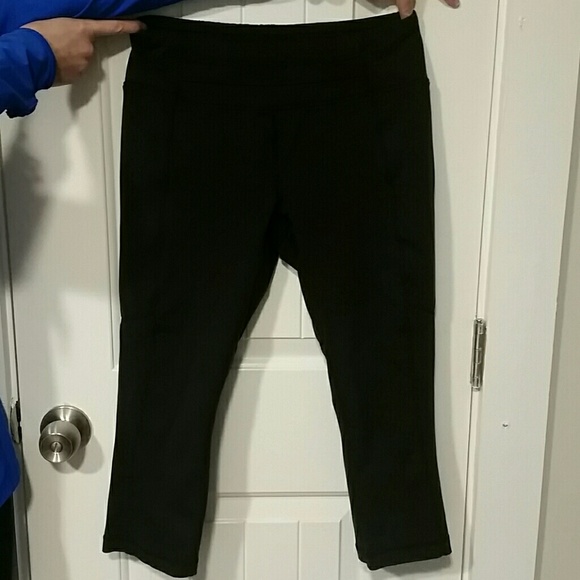 Lucy Perfect Booty crop tights size XS