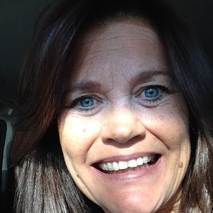 Meet your Posher, Annette