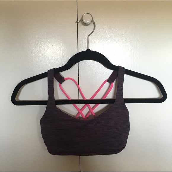 Lululemon sports bra