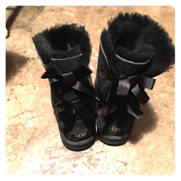 UGG Shoes - Bailey Bow Uggs!!