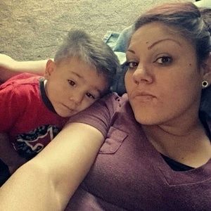 Meet your Posher, Olivia